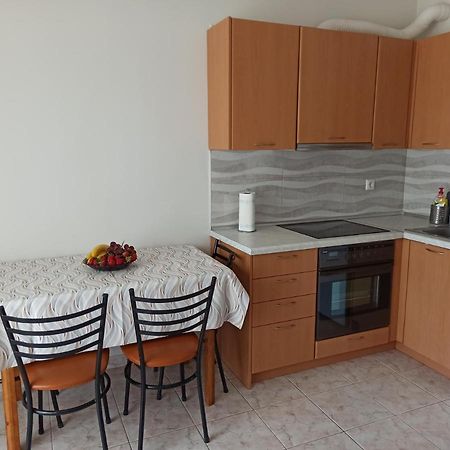 1 Bedroom Apartment In Nea Kallikrateia Esterno foto