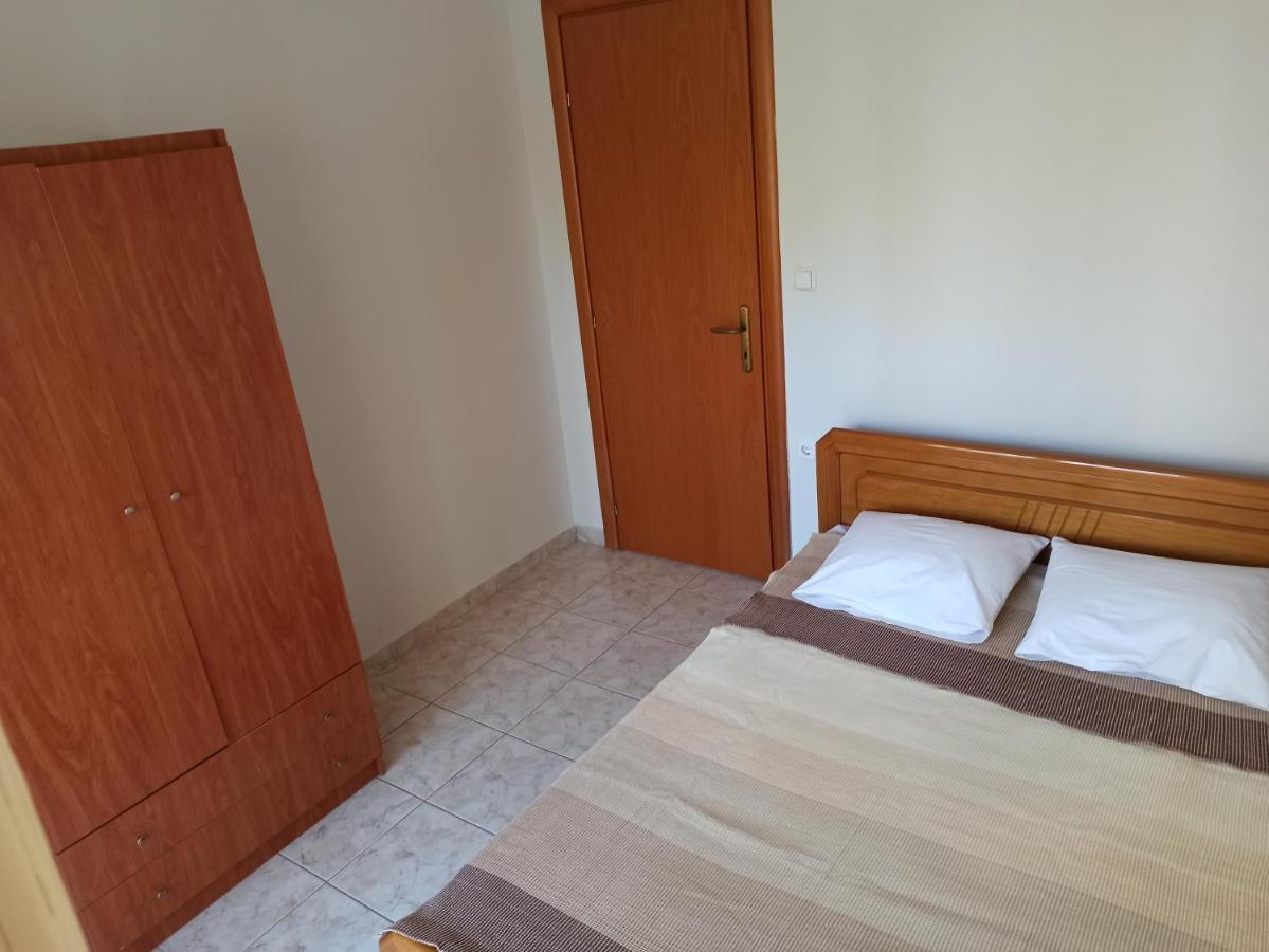 1 Bedroom Apartment In Nea Kallikrateia Esterno foto
