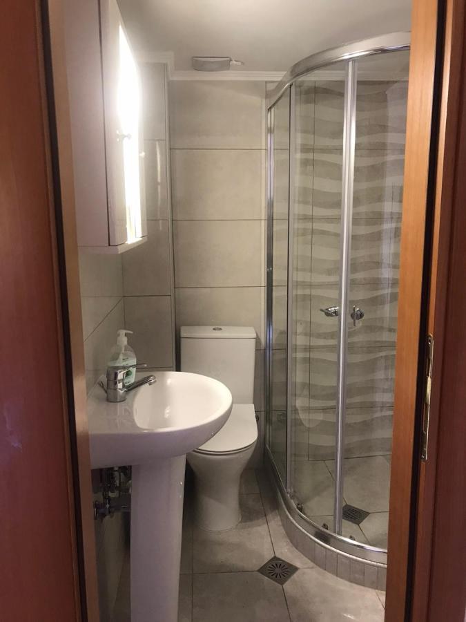 1 Bedroom Apartment In Nea Kallikrateia Esterno foto